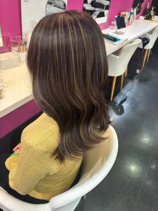 セミロング 🎀暖色カラー🤍 レイヤーカット🎀のヘアスタイル