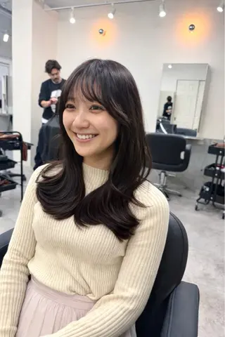ロング 🫧とぅるん艶髪🫧 透明感カラー×猿渡のヘアスタイル