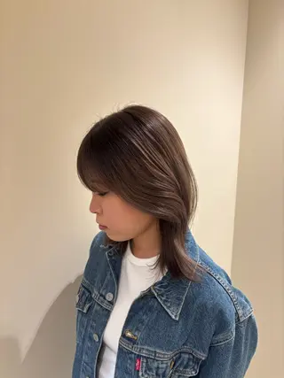 ミディアム カラー オオカメ ユヅキのヘアスタイル