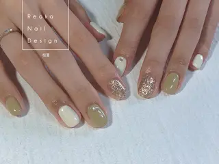 ミディアム ネイル Blowe ニュアンスのネイルデザイン