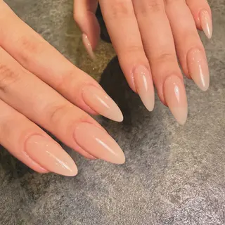 セミロング Mente林 麗華のネイルデザイン
