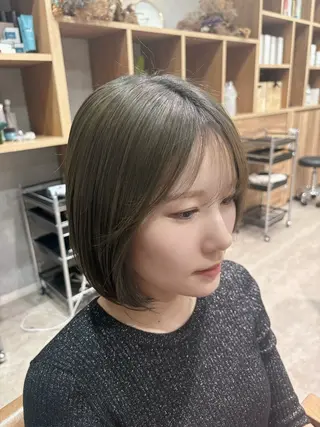 ショート カラー 佐伯 美麗のヘアスタイル
