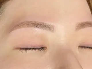 アイブロウ wellbe 泉の眉毛・アイブロウイメージ