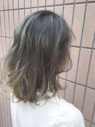 ミディアム カラー パーマ 髪質改善、エクステ 山口卓哉のヘアスタイル