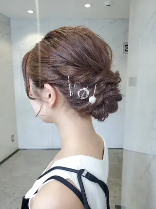 セミロング ヘアアレンジ 仁科 美乃里のヘアスタイル