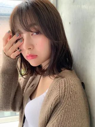ミディアム カラー 赤み消し韓国ヘア レイヤー縮毛🤍渡邉のヘアスタイル