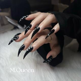 ネイル M.Queenネイル サロン天神今泉店のネイルデザイン
