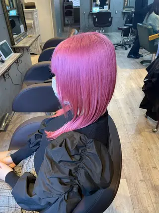 ロング ✨ハイトーンダメージ レス　ナルセ✨のヘアスタイル