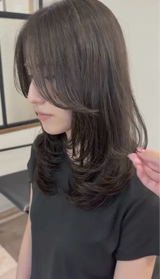 セミロング 髪質改善/オーガニッ クカラー/栞南のヘアスタイル
