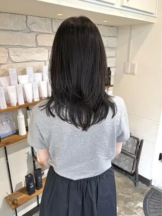 ショート カラー tahie 松屋町のヘアスタイル