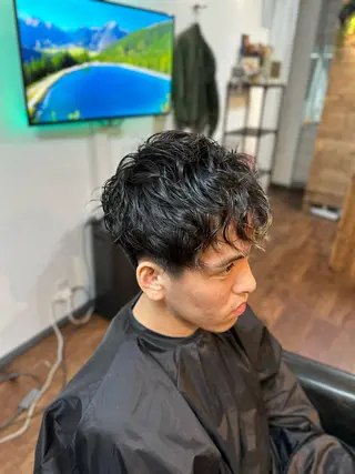 ミディアム パーマ メンズ Luzir⭐︎ GEN⭐︎のヘアスタイル