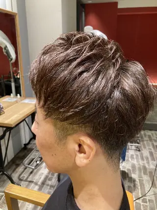 カラー メンズ 土屋 晃輝のヘアスタイル