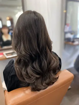 ミディアム パーマ ヘアアレンジ DANY🦋名駅✂︎ 艶髪/透明感カラーのヘアスタイル