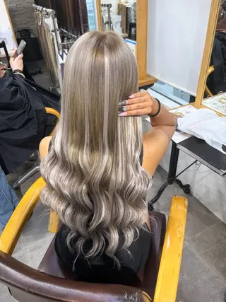 セミロング ⭐️U-topia ⭐️和泉田 りさ⭐️のヘアスタイル