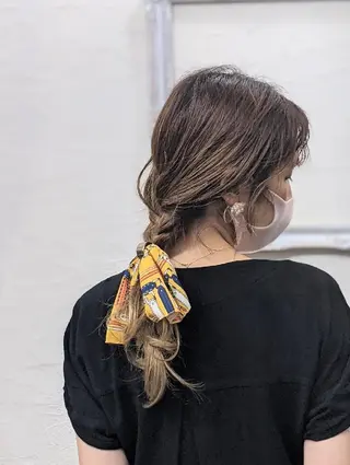 セミロング ヘアアレンジ HIKARI@ Ruheplatzのヘアスタイル