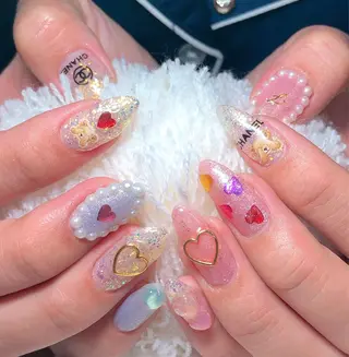 ロング ネイル 安藤 紅実のネイルデザイン