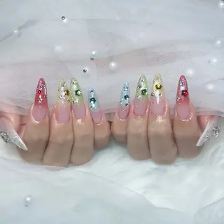 ネイル Julli ジュリのネイルデザイン