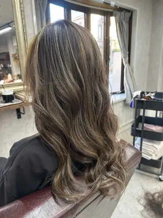 ロング カラー Lien 深井店のヘアスタイル