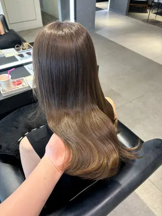セミロング KAREN(ému) 伏見/カットモデルのヘアスタイル