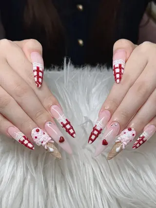 ネイル Lee Nailsのネイルデザイン