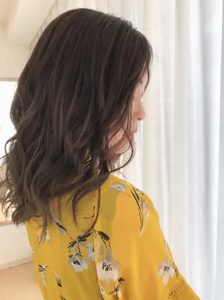 ミディアム カラー ヘアアレンジ 🦋美髪／エクステ 🦋アベイクミのヘアスタイル
