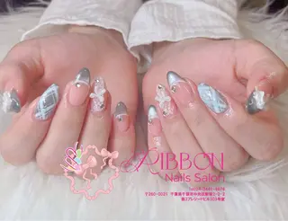 ネイル Luna ri..のネイルデザイン