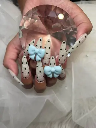 ネイル 🌈 Laule'aのネイルデザイン