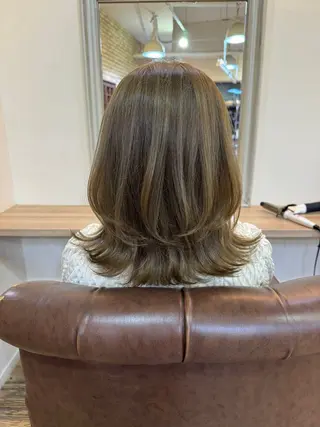 ミディアム 染矢 優希のヘアスタイル
