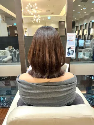 ミディアム レイヤー/透明感 カラー🩶ikoiのヘアスタイル