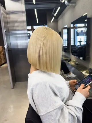 ショート カラー 鈴木/ボブ/ ベージュ/ピンクのヘアスタイル