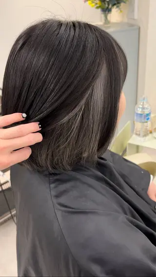 ミディアム カラー 🦋ブリーチカラー ×ベージュ🦋まなかのヘアスタイル
