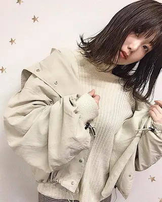 ミディアム カラー 市川 千夏のヘアスタイル