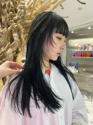 セミロング 透け感ベージュ /ミハルのヘアスタイル