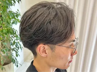 カラー メンズ 大谷 真央のヘアスタイル