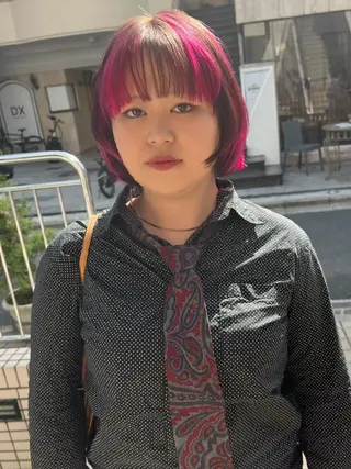 ショート カラー ヘアアレンジ ブリーチ矯正髪質改善 ✨オオエタクミのヘアスタイル