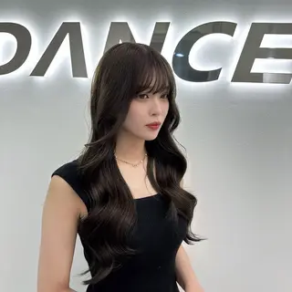 ロング ヘアアレンジ 🤍韓国艶ワンホン ヘアMayu🤍のヘアスタイル