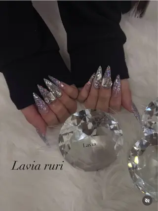 ネイル lavia 🦋 RURIのネイルデザイン