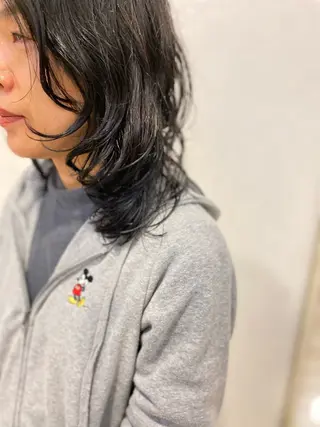 ミディアム パーマ 田崎 暁大のヘアスタイル