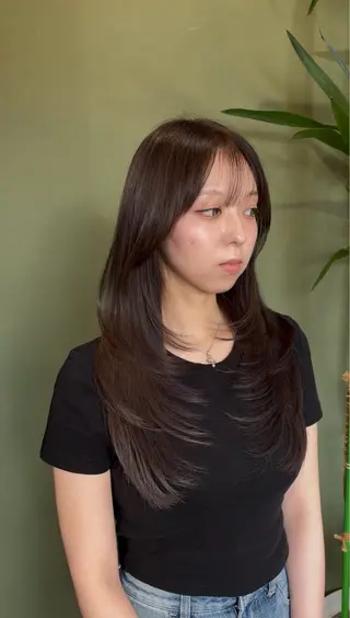 ロング 内山 優のヘアスタイル