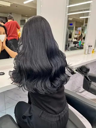 セミロング カラー パーマ ヘアアレンジ メンズ キッズ ネイル マツエク・マツパ アイブロウ 韓国系🇰🇷🩶 艶暗髪/MEIのヘアスタイル