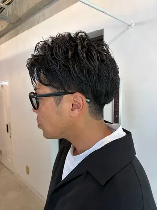 ショート カラー パーマ ブリーチ有無Wカラー メンズパーマ大成のヘアスタイル
