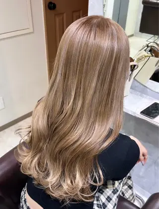 ロング 池袋/カラー特化🎨 ロング料金なし🩵のヘアスタイル