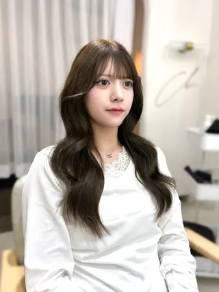 ロング ‎🤍MIU‎🤍 レイヤーカット‎🤍のヘアスタイル