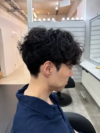 ショート メンズ ダブルカラー メンズパーマ大成のヘアスタイル