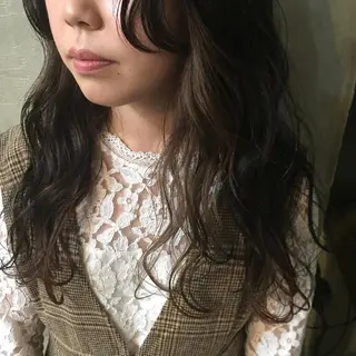 ロング カラー パーマ ヘアアレンジ 川上 智汐のヘアスタイル