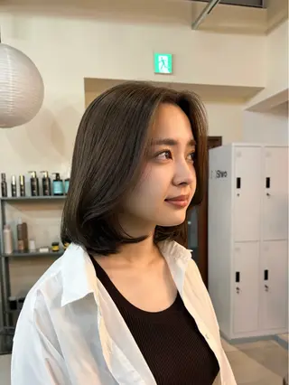 ミディアム 浦野 未来のヘアスタイル