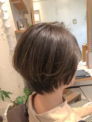 ショート カラー ひろせ かなのヘアスタイル