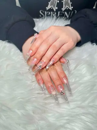 ネイル AURA NAIL🎀💅のネイルデザイン