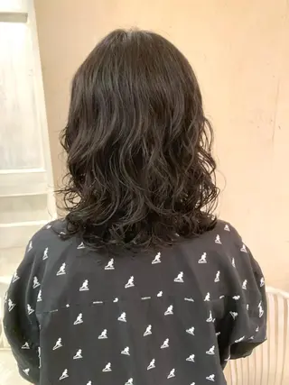 ミディアム パーマ 髪質改善 縮毛矯正/ レイヤー/銀座/本木のヘアスタイル