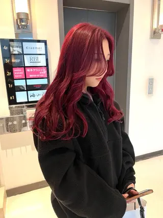 ロング カラー 矢代 さくらのヘアスタイル